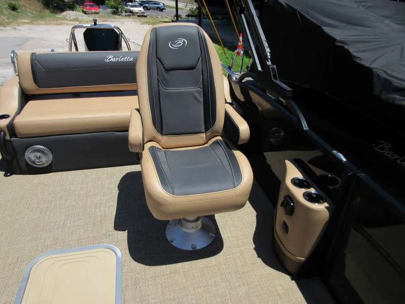 Slide: The Image of Barletta Cabrio 24UC 2026 - 11