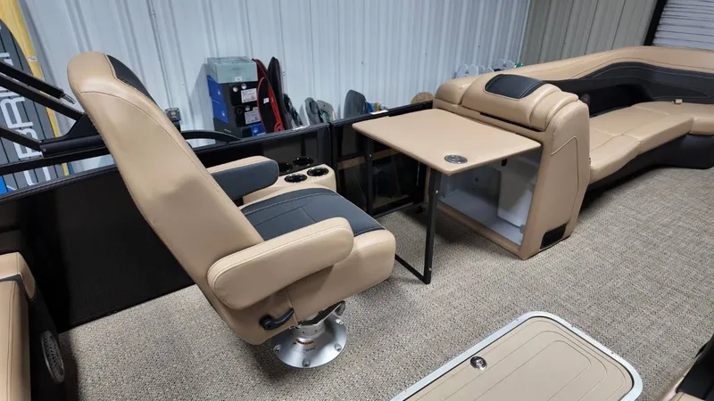 Slide: The Image of Barletta Cabrio 24UC 2026 - 20