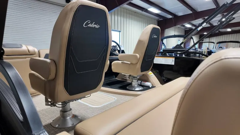 Slide: The Image of Barletta Cabrio 24UC 2026 - 27