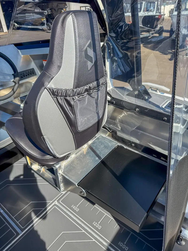 Slide: The Image of Stabi-Craft 1550 Fisher 2025 - 16