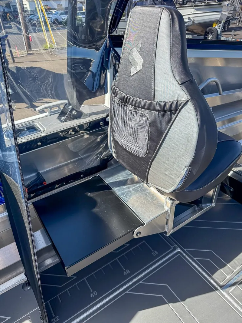 Slide: The Image of Stabi-Craft 1550 Fisher 2025 - 17