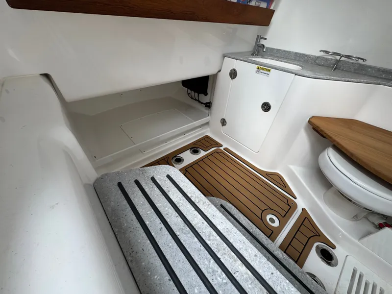 Slide: The Image of Everglades 315 Center Console 2024 - 19