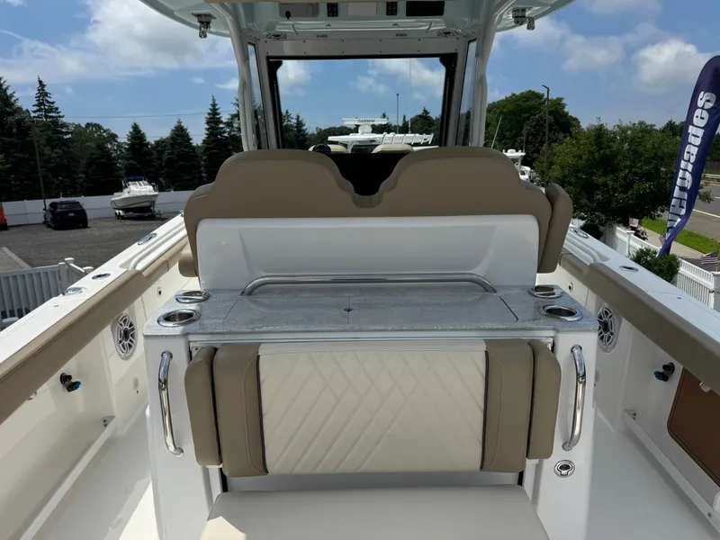 Slide: The Image of Everglades 315 Center Console 2024 - 20