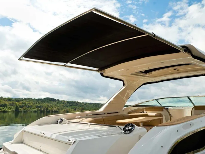 Slide: The Image of Sea Ray SLX 350 2024 - 3