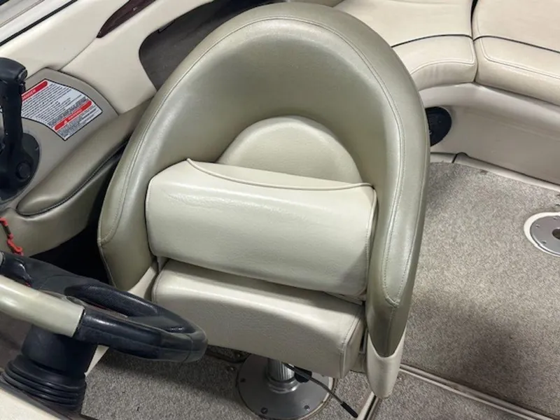 Slide: The Image of Sea Ray 240 Select 2004 - 11