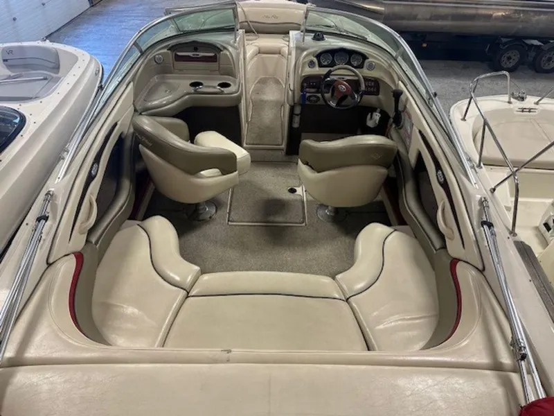 Slide: The Image of Sea Ray 240 Select 2004 - 3