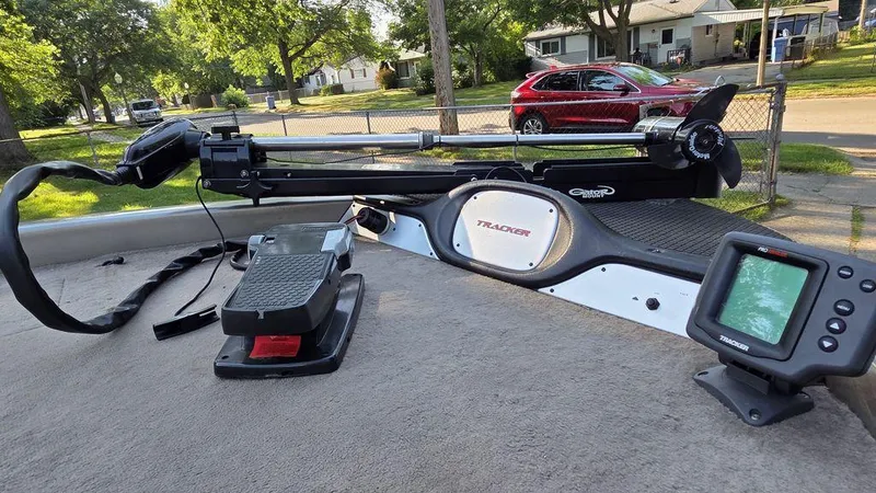 Slide: The Image of Tracker TX17 2001 - 14