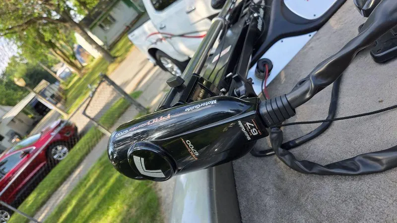 Slide: The Image of Tracker TX17 2001 - 15