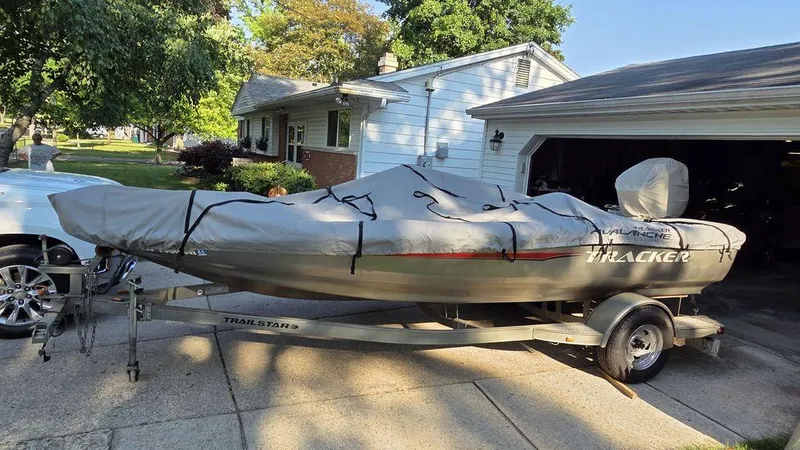 Slide: The Image of Tracker TX17 2001 - 23