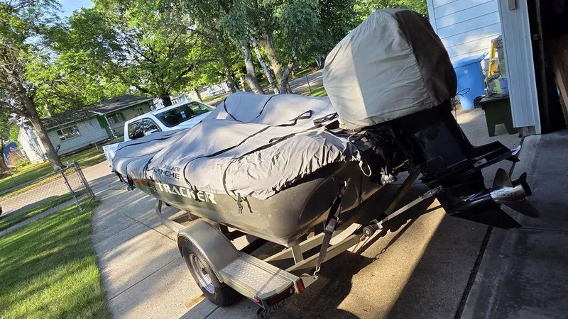 Slide: The Image of Tracker TX17 2001 - 24