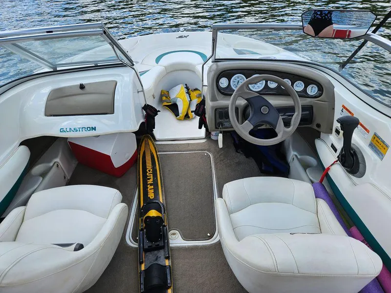 Slide: The Image of Glastron SX 195 RB 2003 - 5