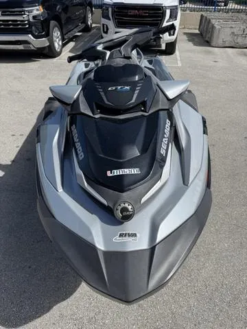 Slide: The Image of Sea-Doo GTX 2021 - 3
