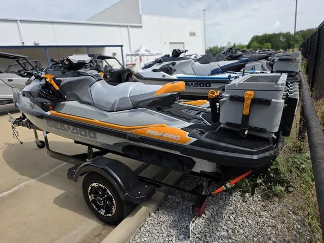 Slide: The Image of Sea-Doo Fish Pro Trophy 170 Ibr, Idf With Audio 2022 - 5