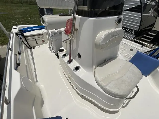 Slide: The Image of NauticStar 2200 2007 - 13