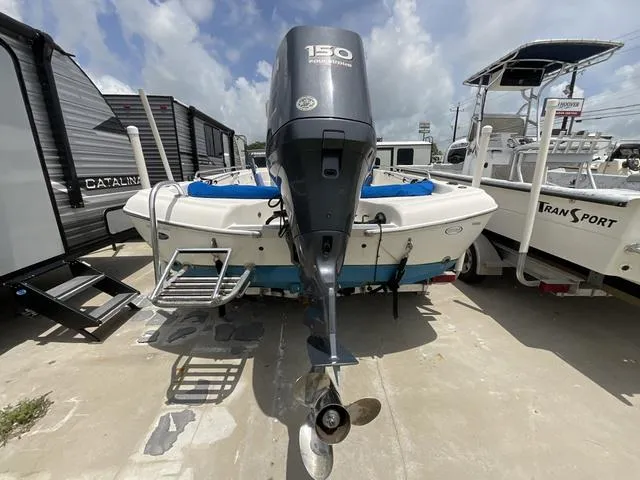 Slide: The Image of NauticStar 2200 2007 - 5