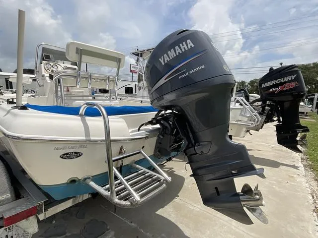 Slide: The Image of NauticStar 2200 2007 - 6