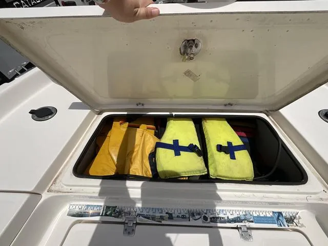 Slide: The Image of NauticStar 2200 2007 - 8