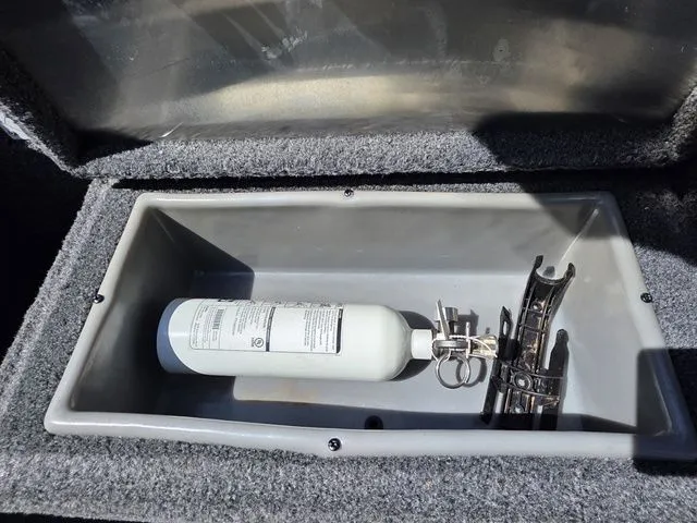 Slide: The Image of Lowe Skorpion 16 2023 - 12