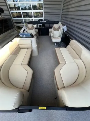 Slide: The Image of Veranda Vista View 20RC 2025 - 6