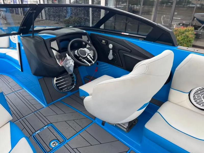 Slide: The Image of Centurion Vi24 2020 - 15