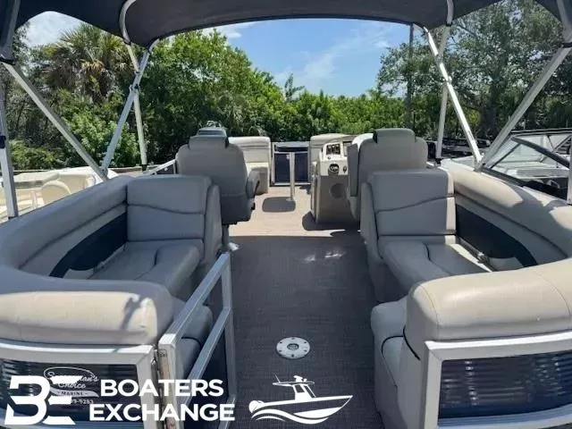 Slide: The Image of Bennington 22 SX 2019 - 9