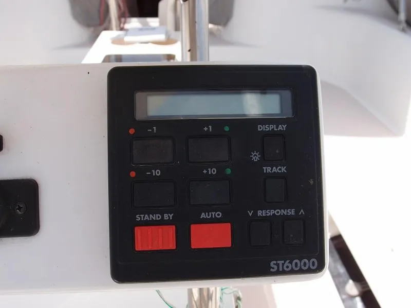 Slide: The Image of Catalina 400 1996 - 13