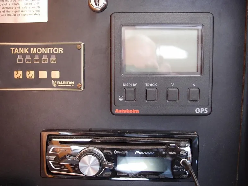 Slide: The Image of Catalina 400 1996 - 22