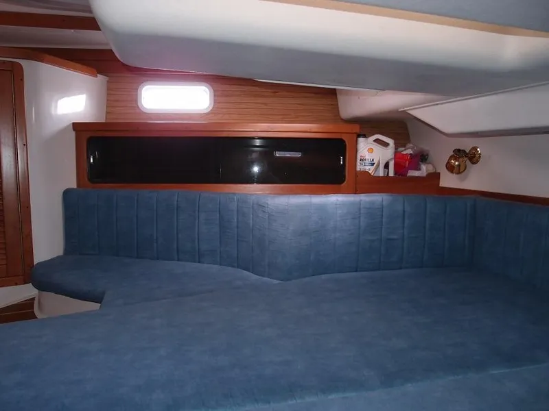 Slide: The Image of Catalina 400 1996 - 26