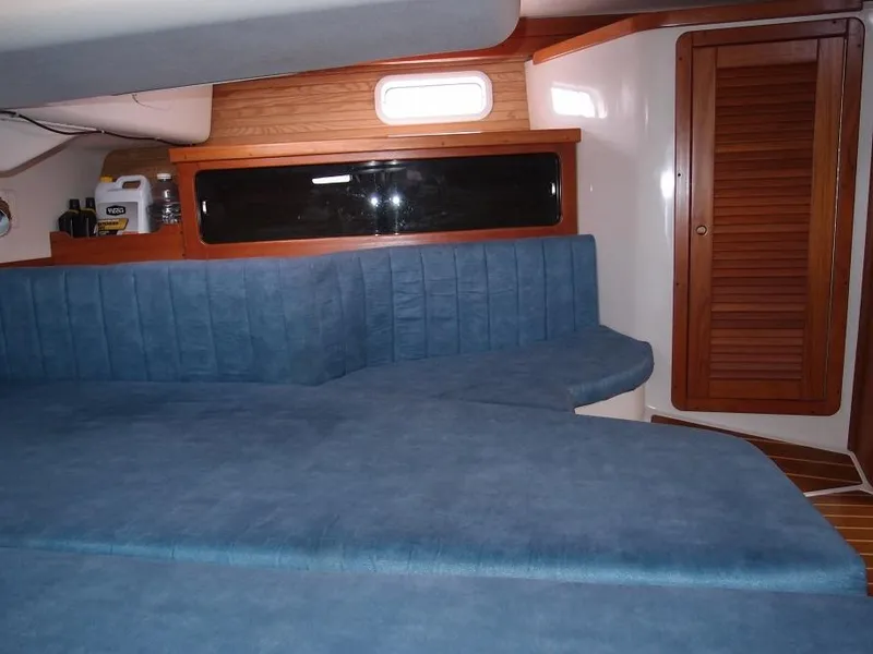 Slide: The Image of Catalina 400 1996 - 27