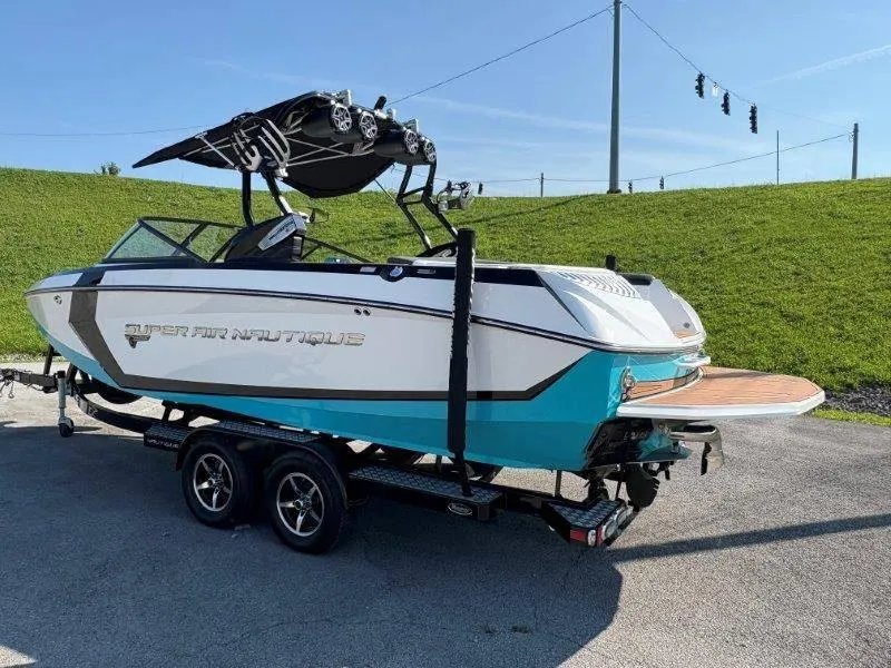 Slide: The Image of Nautique G23 2016 - 12