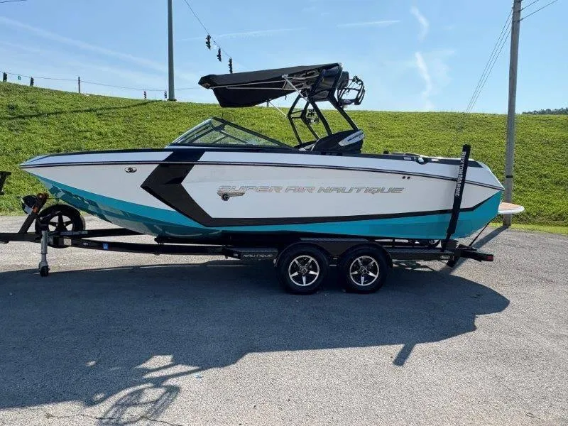 Slide: The Image of Nautique G23 2016 - 2