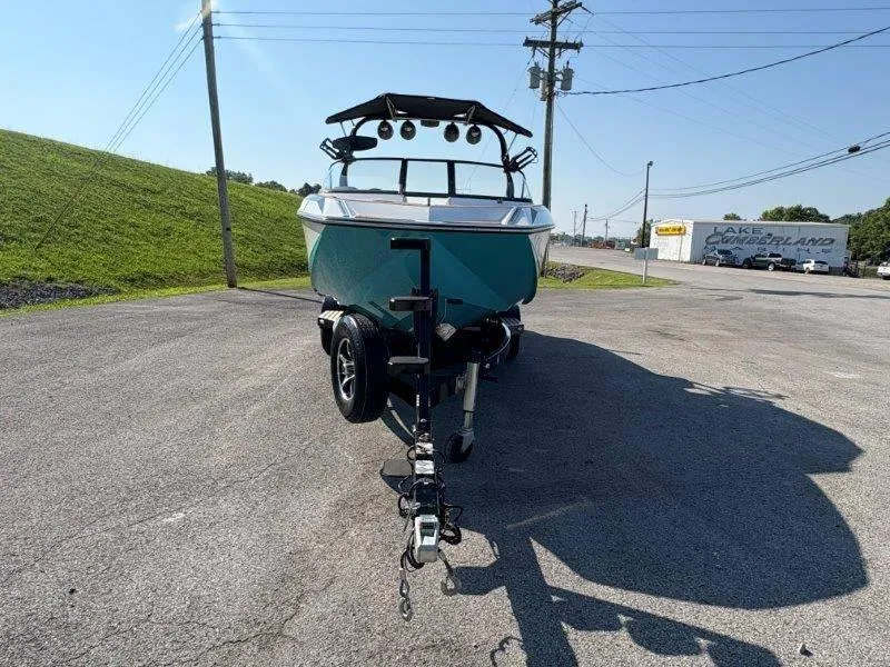 Slide: The Image of Nautique G23 2016 - 23