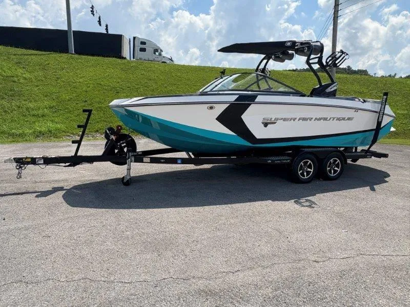 Slide: The Image of Nautique G23 2016 - 7