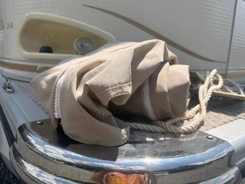 Slide: The Image of Beige canvas bag with rope on Avalon Paradise 24' boat, 2009 model. - 5