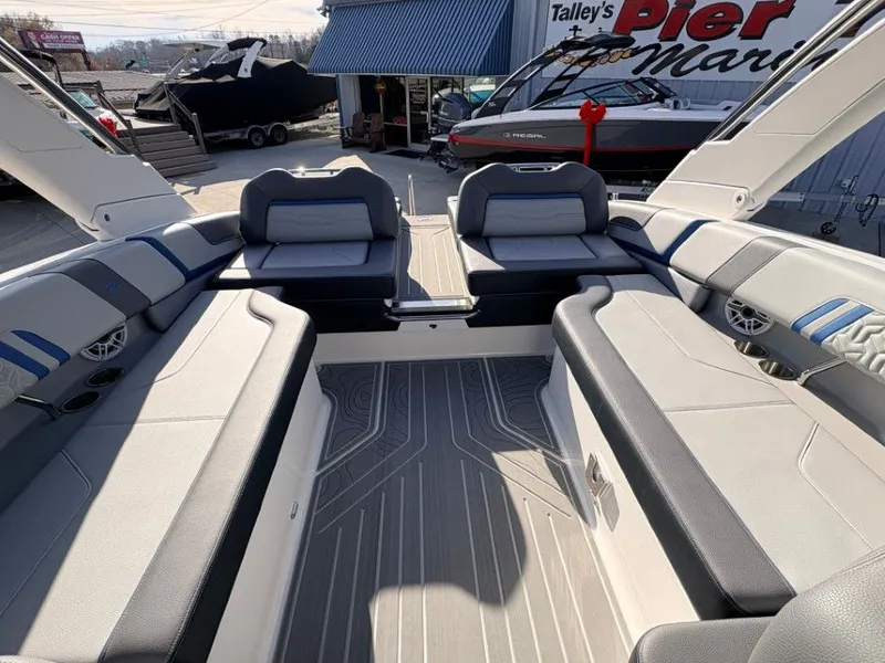 Slide: The Image of Regal LS9 Surf Ultimate 2026 - 13