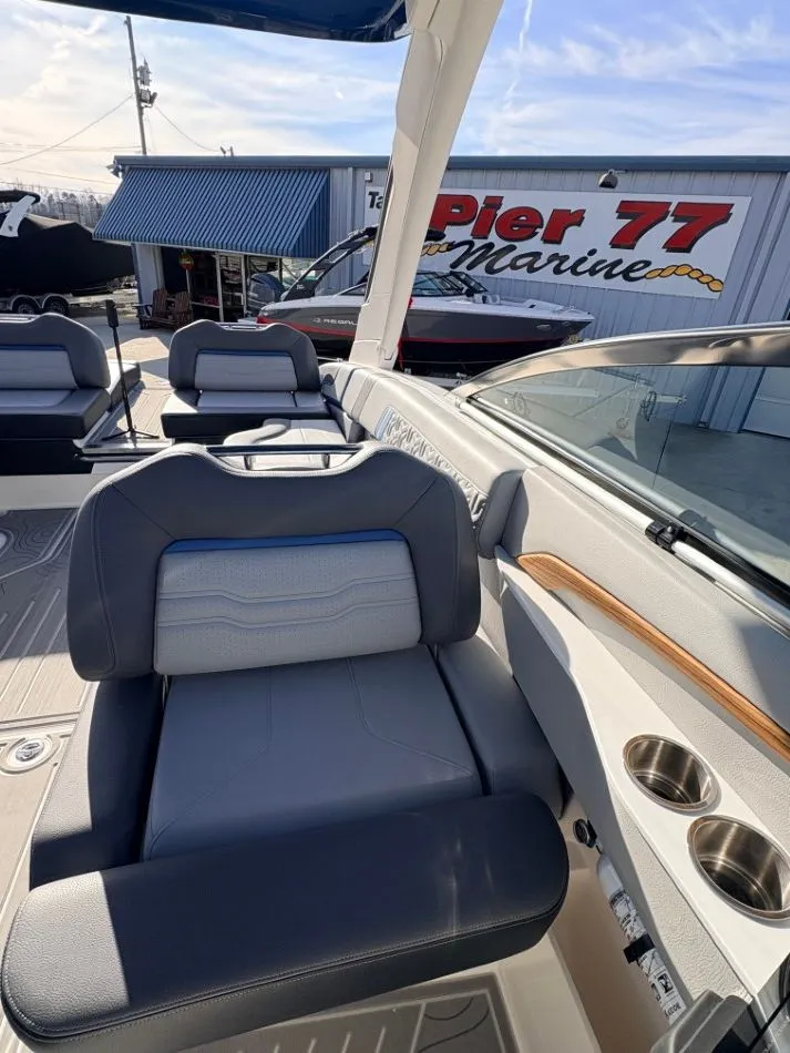 Slide: The Image of Regal LS9 Surf Ultimate 2026 - 18