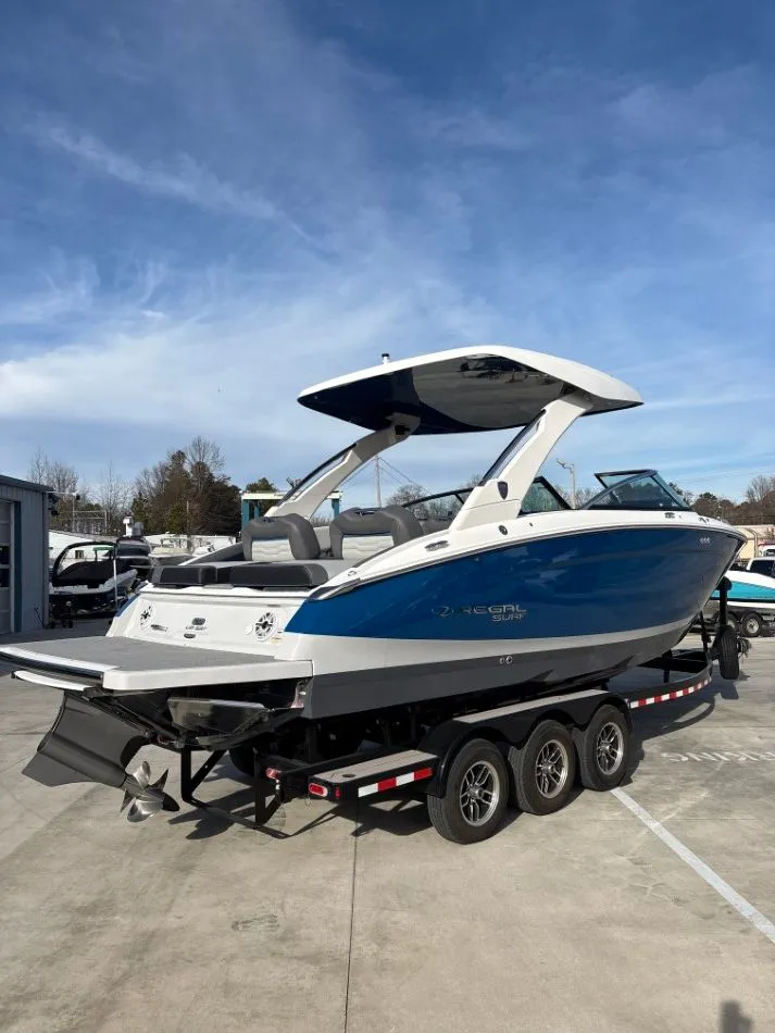 Slide: The Image of Regal LS9 Surf Ultimate 2026 - 4