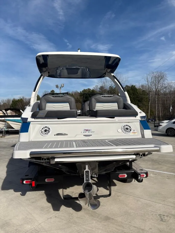 Slide: The Image of Regal LS9 Surf Ultimate 2026 - 5