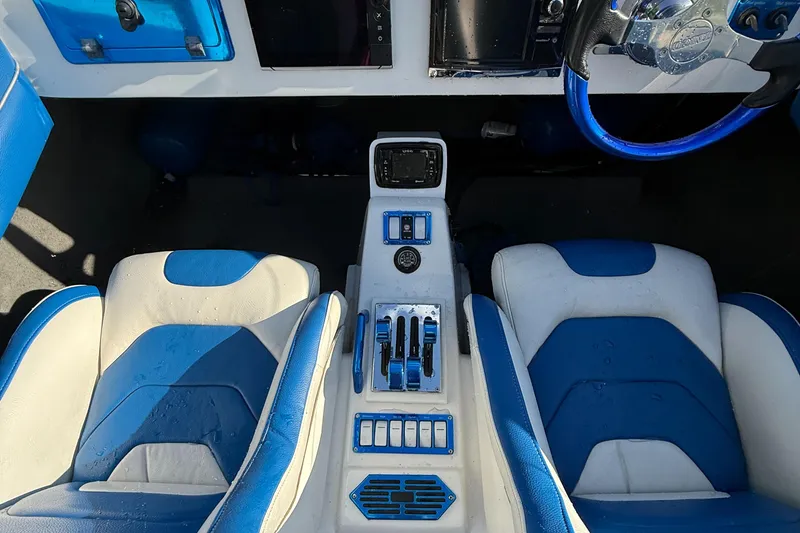 Slide: The Image of Phantom 30 2017 - 11