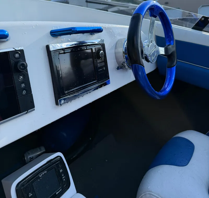 Slide: The Image of Phantom 30 2017 - 4