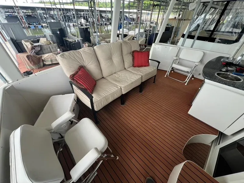 Slide: The Image of Carver 455 Aft Cabin Motoryacht 1998 - 54