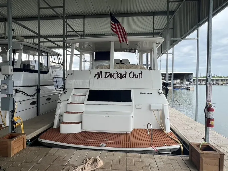 Slide: The Image of Carver 455 Aft Cabin Motoryacht 1998 - 55