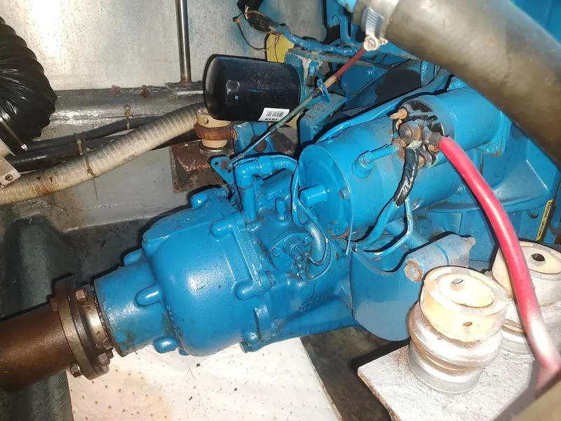 Slide: The Image of Carver 36 Aft Cabin Motor Yacht 1992 - 88