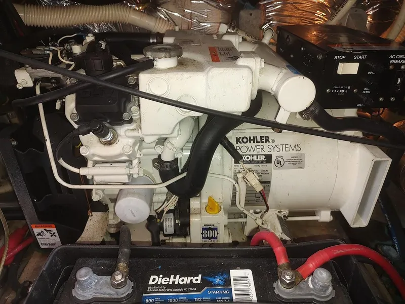 Slide: The Image of Carver 36 Aft Cabin Motor Yacht 1992 - 90