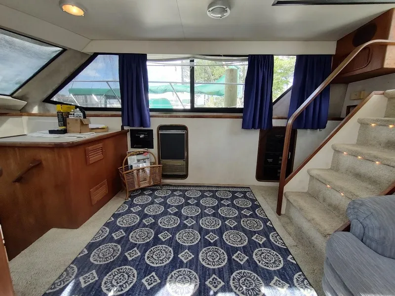 Slide: The Image of Carver Yachts 36 Aft Cabin Motoryacht 1992 - 37