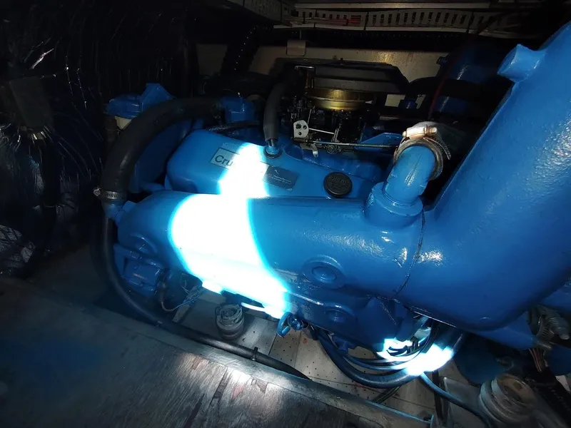 Slide: The Image of Carver Yachts 36 Aft Cabin Motoryacht 1992 - 92