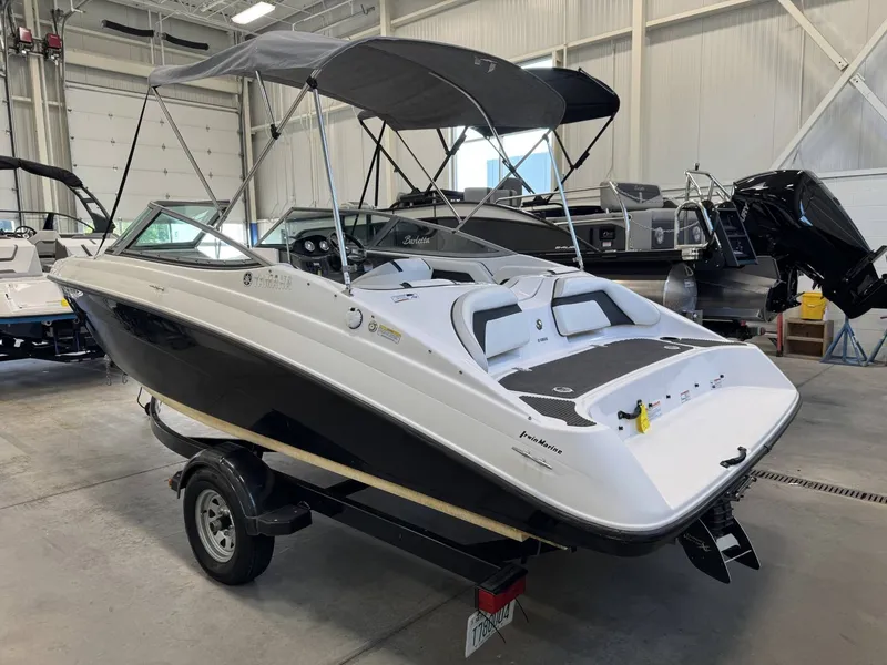 Slide: The Image of Yamaha SX190 2016 - 3