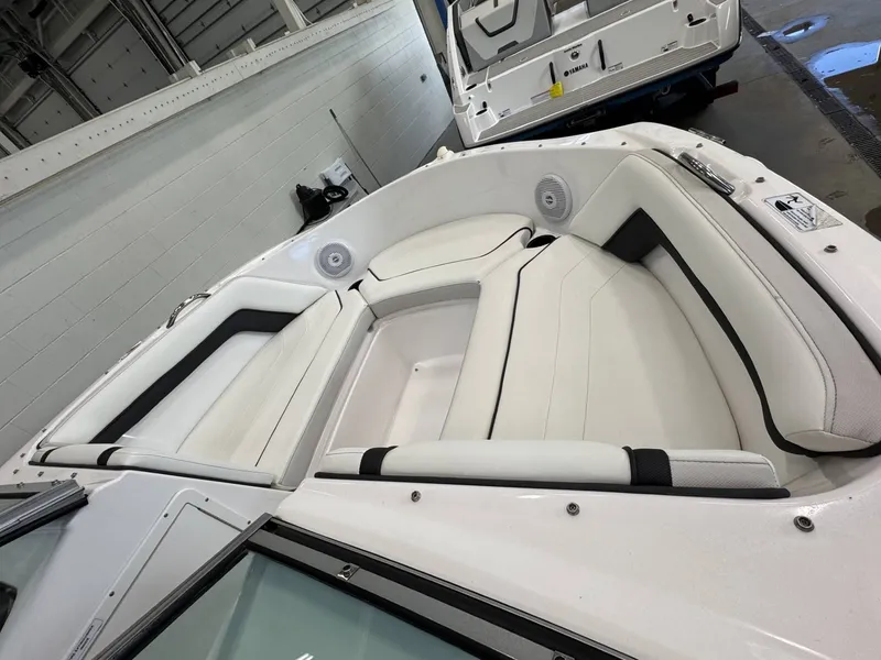 Slide: The Image of Yamaha SX190 2016 - 6