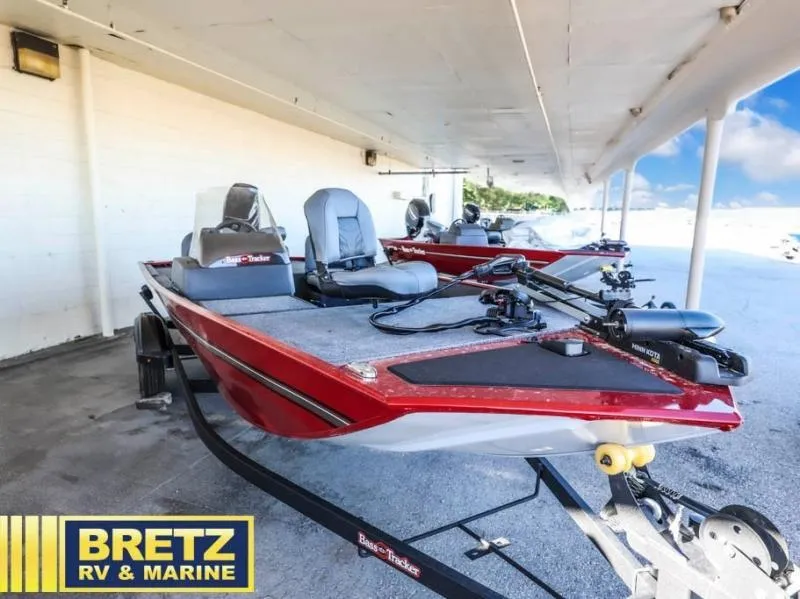 The Image of Tracker Bass Tracker Classic XL 2026 - 1