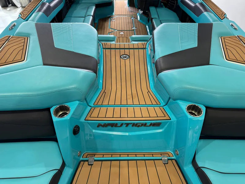 Slide: The Image of Nautique Super Air Nautique G23 2021 - 10